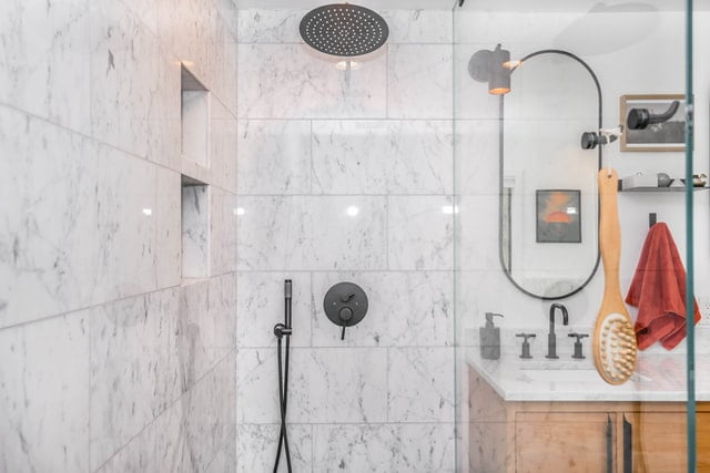 ilustrasi Shower kamar mandi