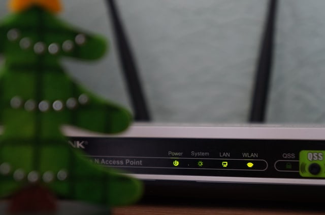 Ilustrasi penmpatan router WiFi di rumah